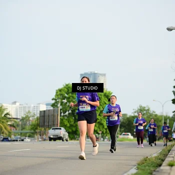 Runner Photo 8355040