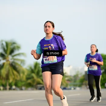 Runner Photo 8355072