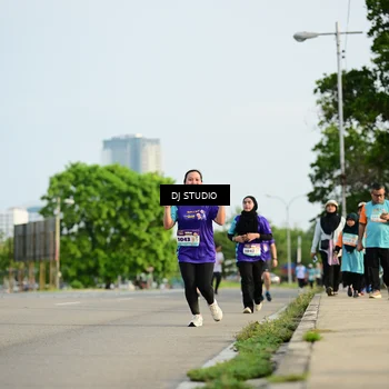 Runner Photo 8355079