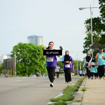 Runner Photo 8355080