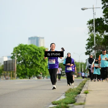 Runner Photo 8355082