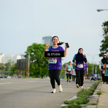 Runner Photo 8355083