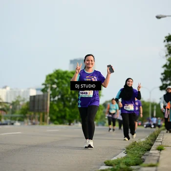 Runner Photo 8355084