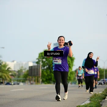 Runner Photo 8355088