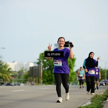 Runner Photo 8355089