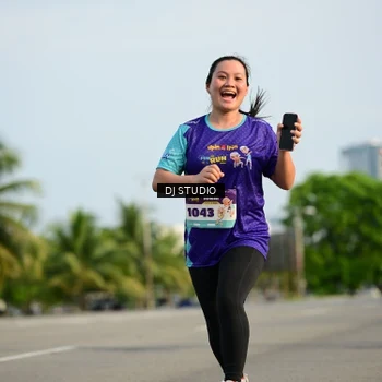 Runner Photo 8355101