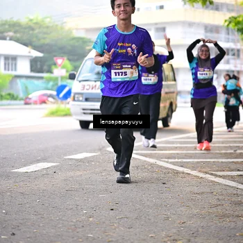 Runner Photo 8355153