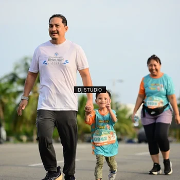 Runner Photo 8355193