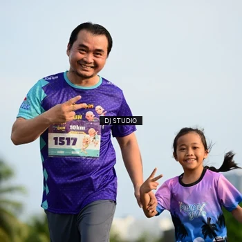 Runner Photo 8355270