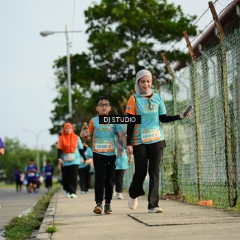 Runner Photo 8355283