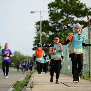 Runner Photo 8355293