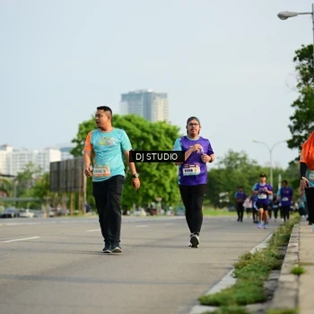 Runner Photo 8355295
