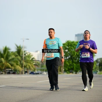 Runner Photo 8355308