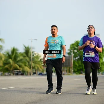 Runner Photo 8355309
