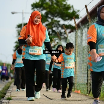 Runner Photo 8355332