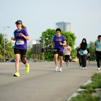 Runner Photo 8355351