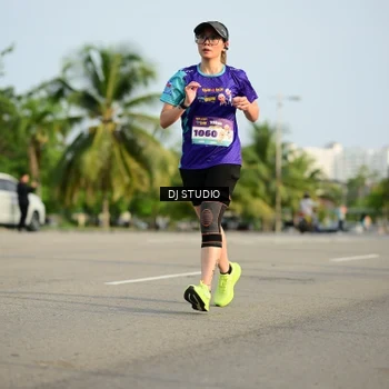 Runner Photo 8355354