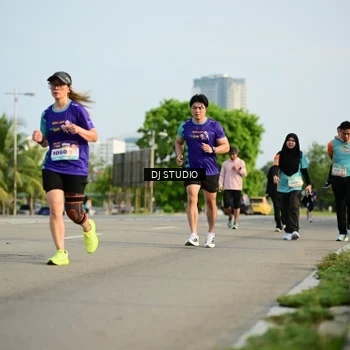 Runner Photo 8355361