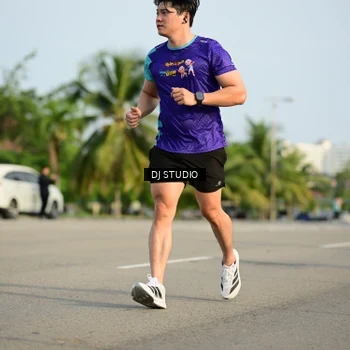 Runner Photo 8355369