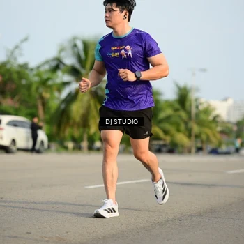 Runner Photo 8355371