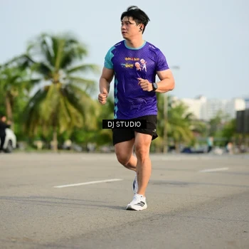 Runner Photo 8355375