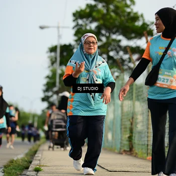 Runner Photo 8355417