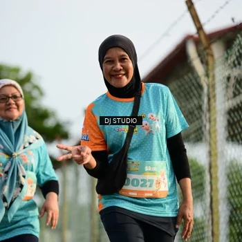 Runner Photo 8355435