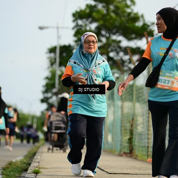 Runner Photo 8355438