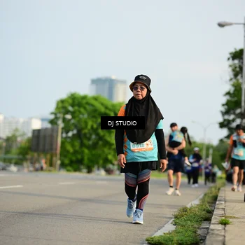 Runner Photo 8355440