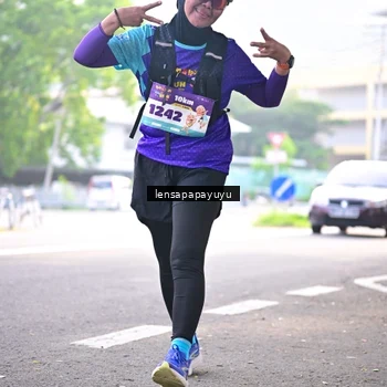 Runner Photo 8355443