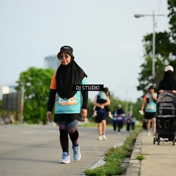 Runner Photo 8355444
