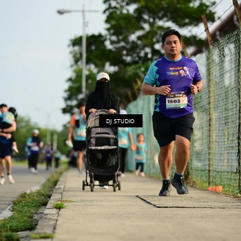 Runner Photo 8355446