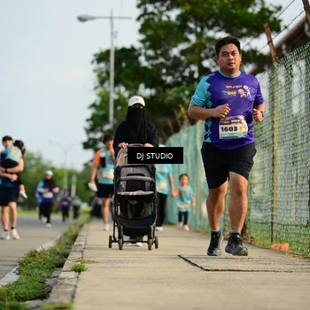 Runner Photo 8355447