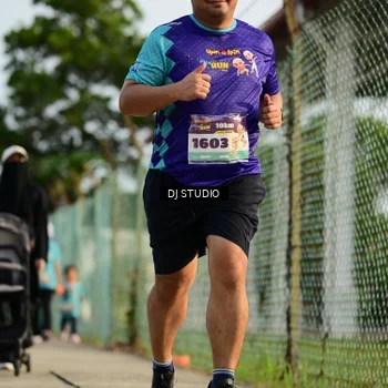 Runner Photo 8355461