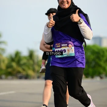 Runner Photo 8355472
