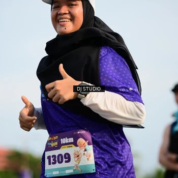 Runner Photo 8355473