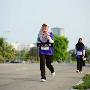 Runner Photo 8355481