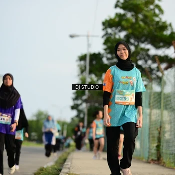 Runner Photo 8355501