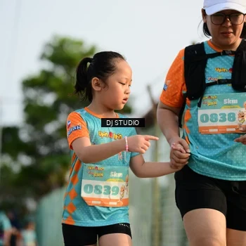 Runner Photo 8355551