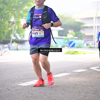 Runner Photo 8355602