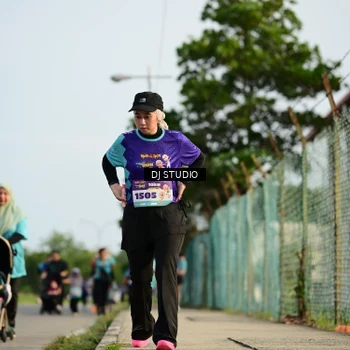 Runner Photo 8355652