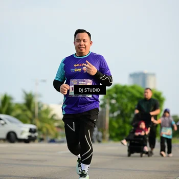 Runner Photo 8355686