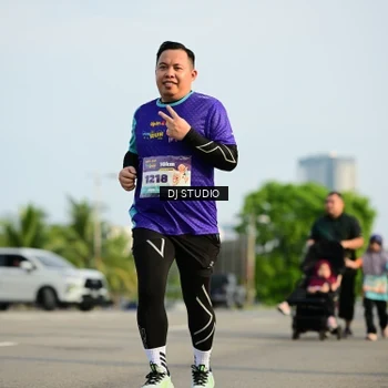 Runner Photo 8355691
