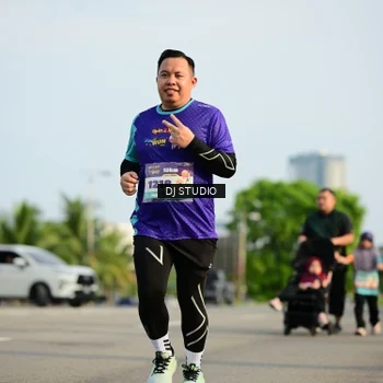 Runner Photo 8355692