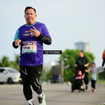 Runner Photo 8355693