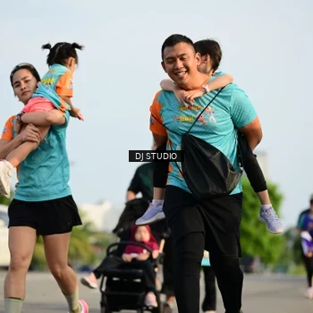 Runner Photo 8355712