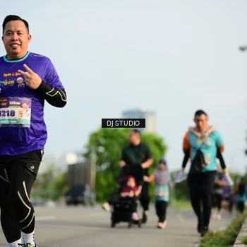 Runner Photo 8355730