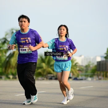 Runner Photo 8355765