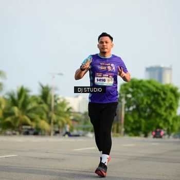 Runner Photo 8355785