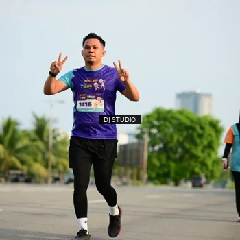Runner Photo 8355786